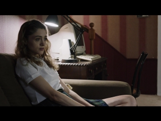 natalia dyer - yes, god, yes (2017) short movie (1080p) watch online nude? hot / natalia dyer - yes, lord, yes small tits big ass